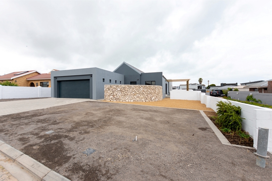 3 Bedroom Property for Sale in Myburgh Park Western Cape